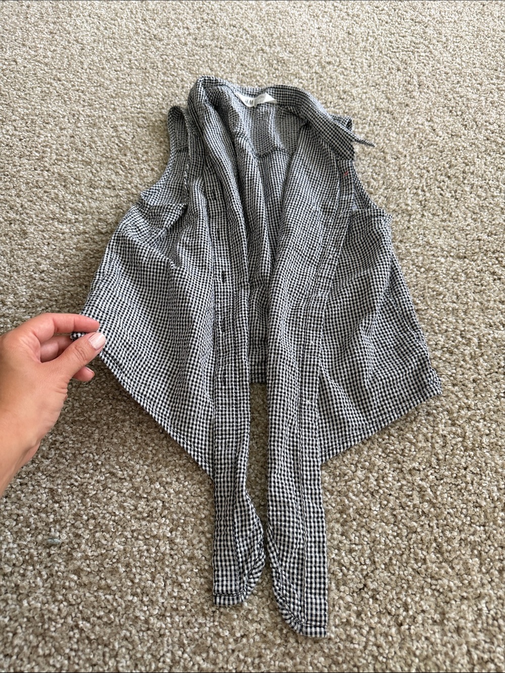H&M Black & White Gingham Sleeveless Vest